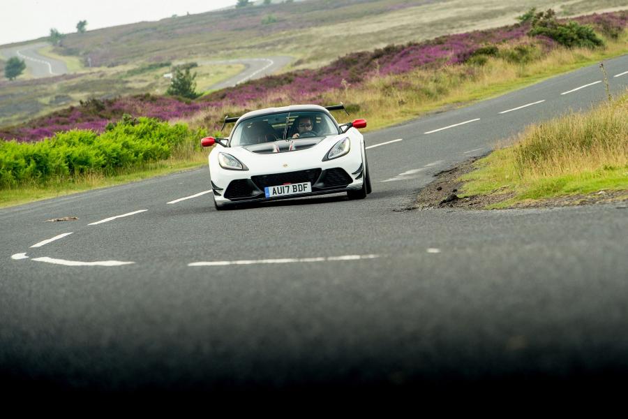  Lotus Exige Cup 380 2017 года  (фото 22 из 31)